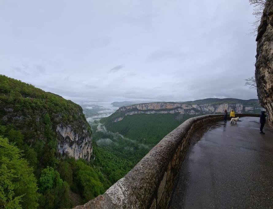 Logement Standing Wifi Vercors 'In Saint-Jean-en-Royans Kültér fotó