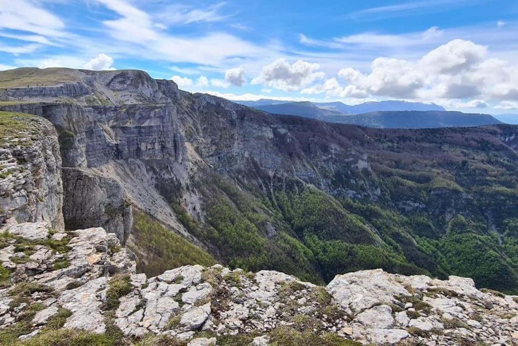 Logement Standing Wifi Vercors 'In Saint-Jean-en-Royans Kültér fotó